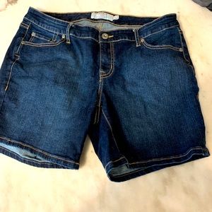Torrid size 12 Bermuda shorts